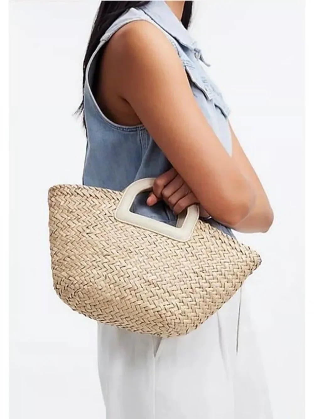Madewell The Mini Bucket Crossbody Bag in Handwoven Straw - Picture 1 of 4